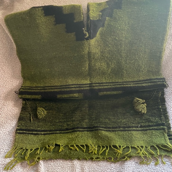 Green and Black Men's Poncho - Picture 1 of 2